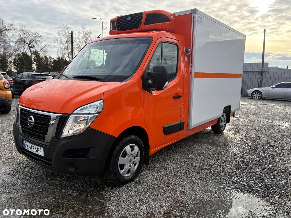 Nissan NV400 - 1
