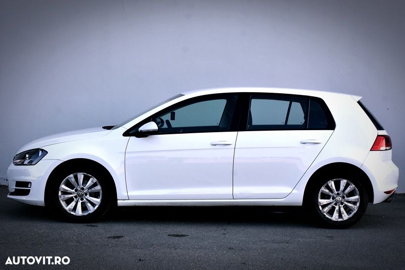Volkswagen Golf 1.6 TDI DPF BlueMotion - 8