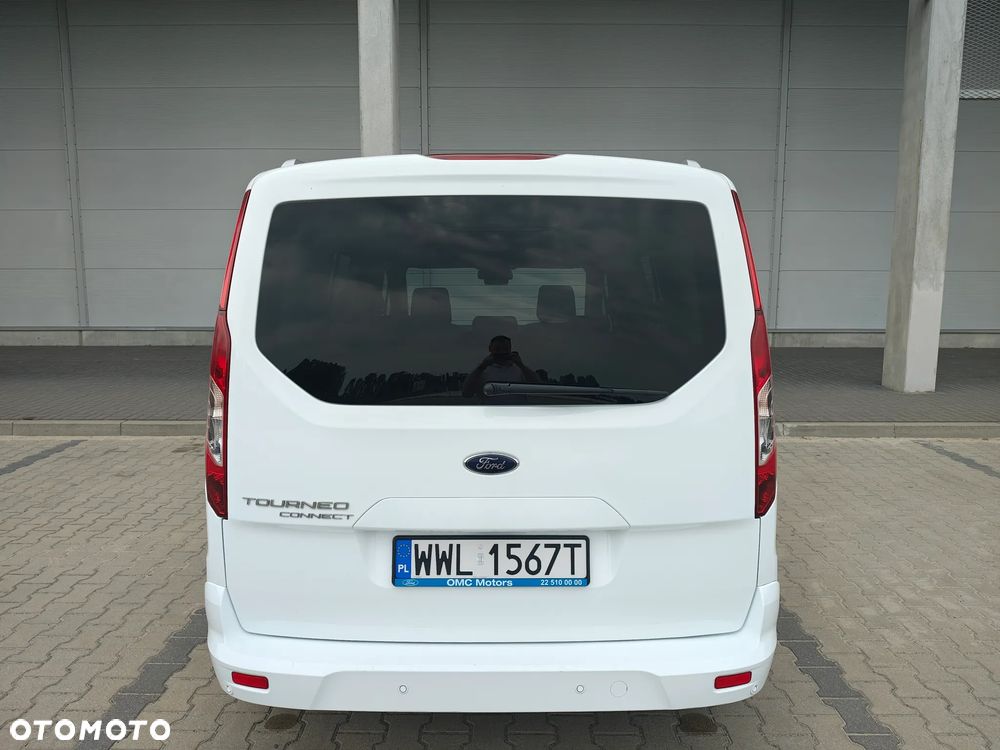 Ford Tourneo Connect Grand - 14