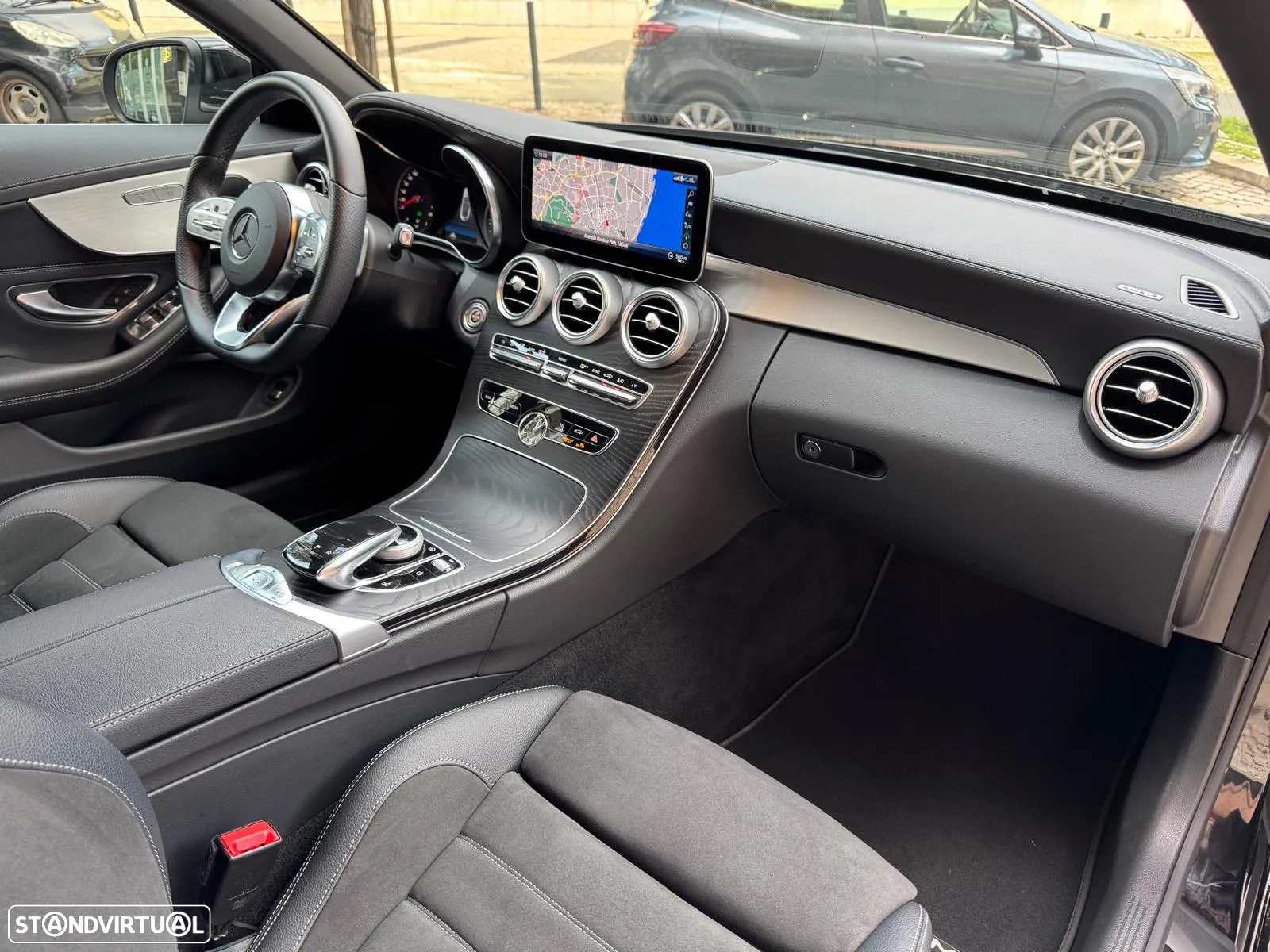 Mercedes-Benz C 180 Coupe 7G-TRONIC AMG Line - 35
