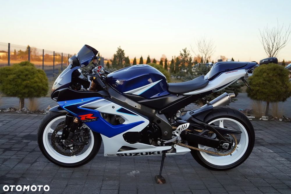 Suzuki GSX-R - 7