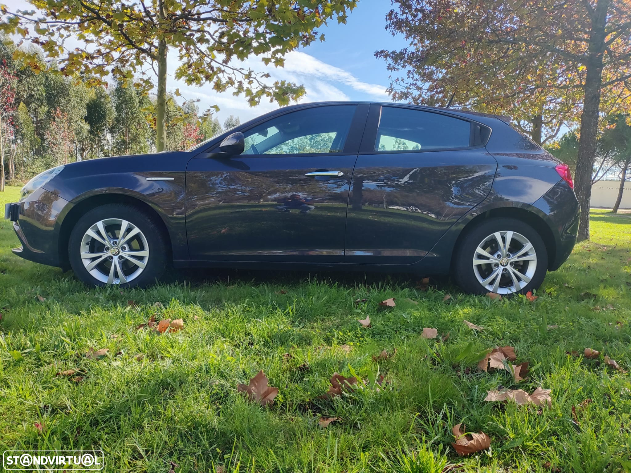 Alfa Romeo Giulietta 1.6 JTDm Distinctive 57X - 12