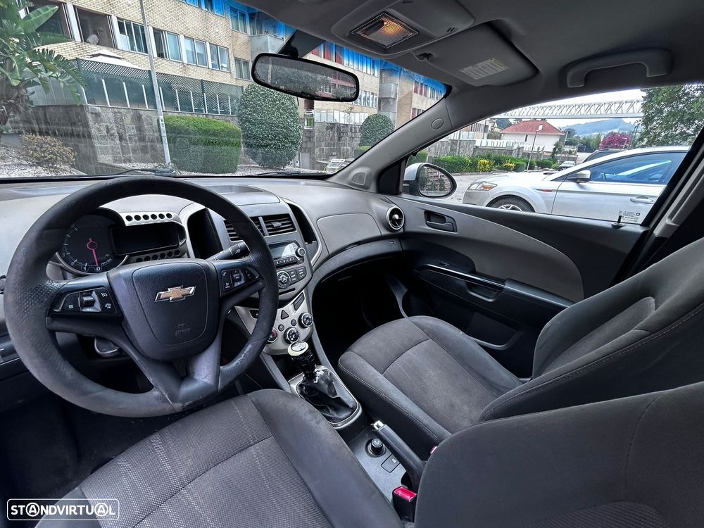 Chevrolet Aveo 1.2 LT Bi-Fuel - 4