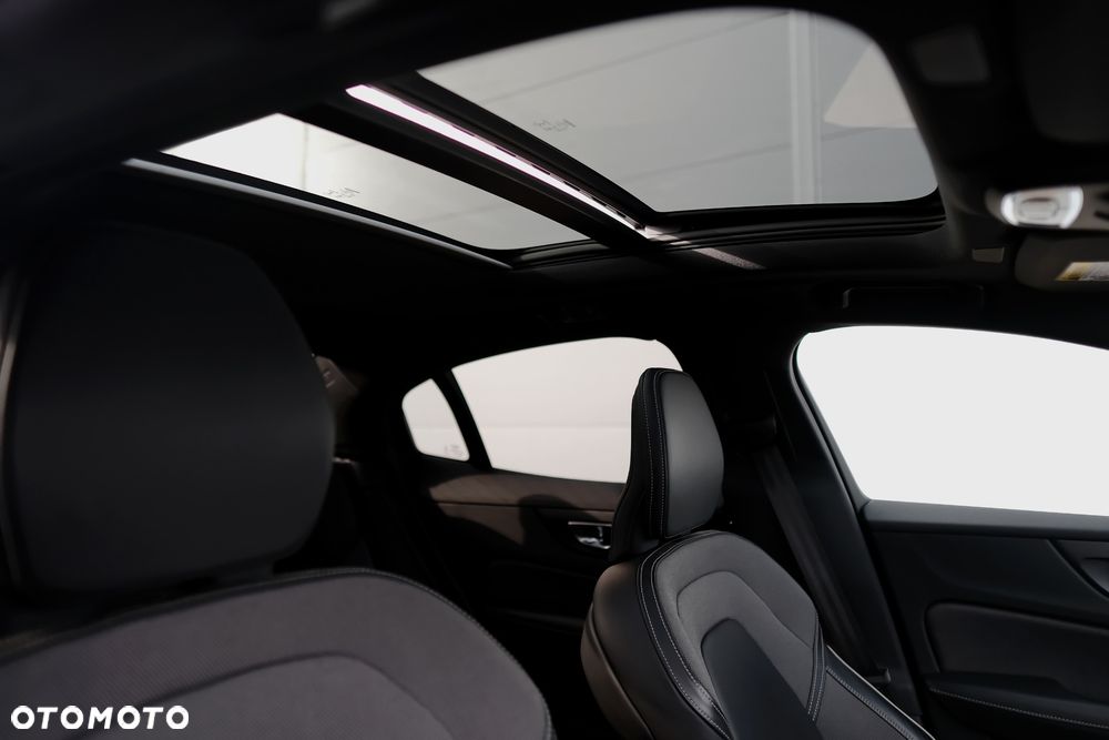 Volvo S60 T5 AWD R-Design - 6