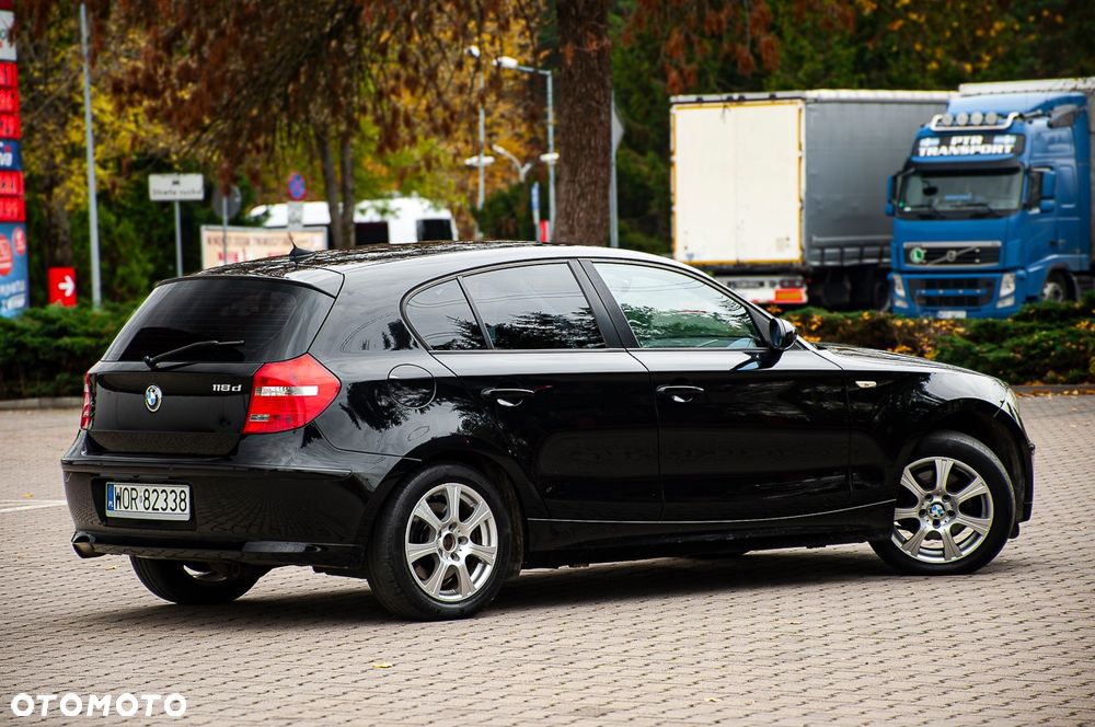 BMW Seria 1 118d - 17