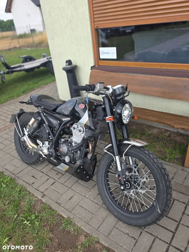 Mondial HPS 125 - 1