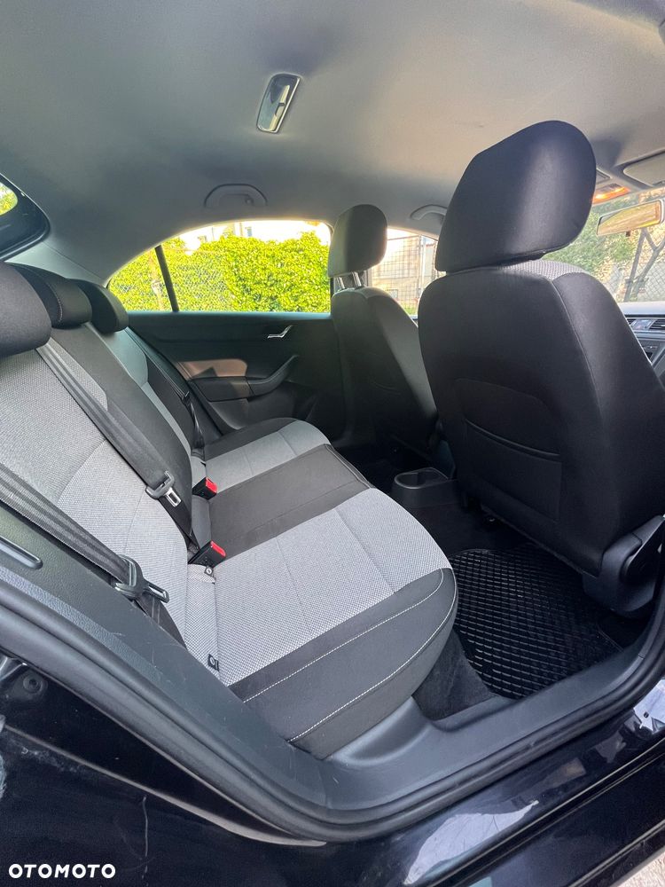 Skoda RAPID 1.2 TSI Elegance - 17
