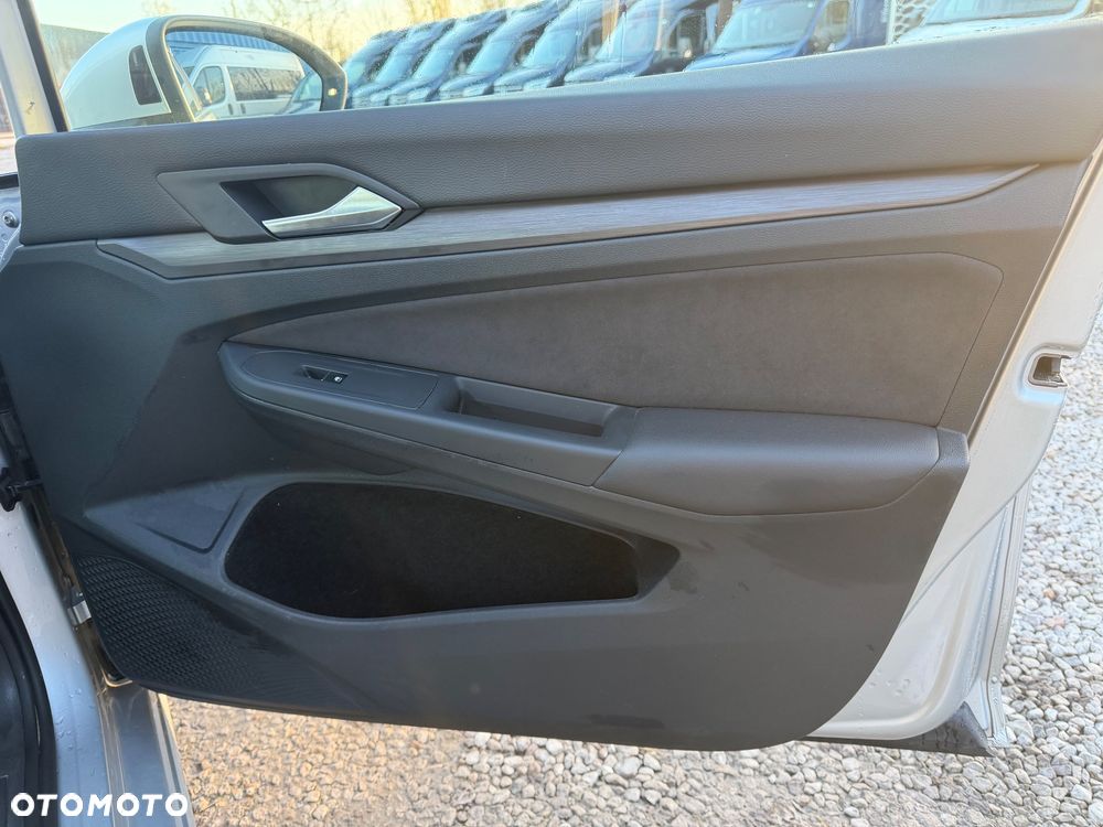 Volkswagen Golf - 31