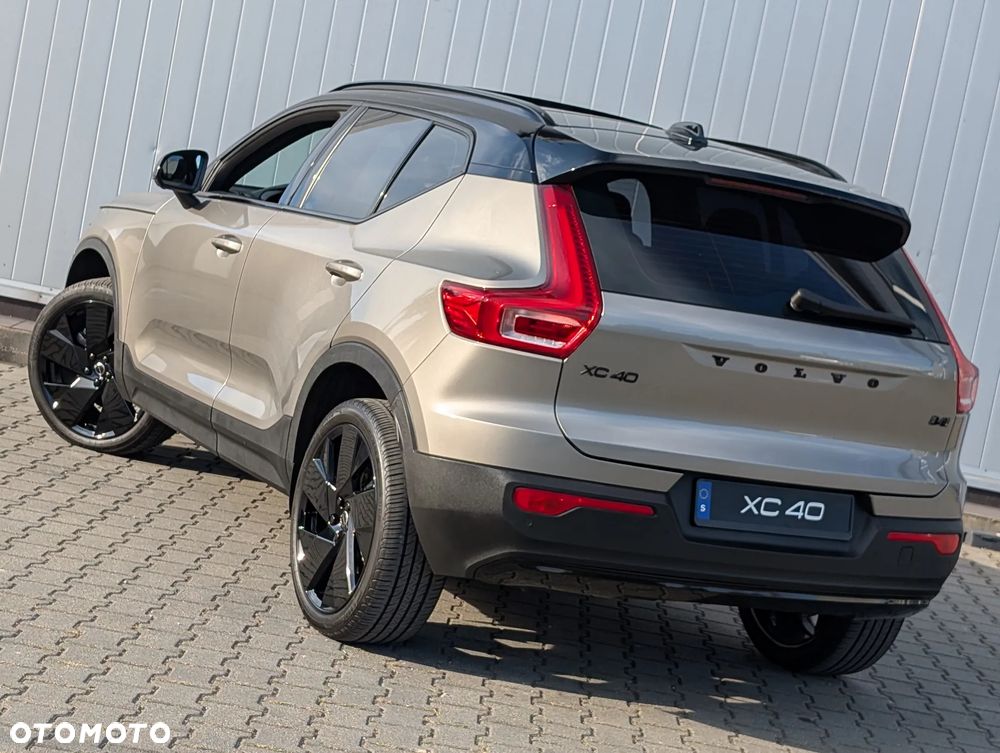 Volvo XC 40 B4 B AWD R-Design - 9