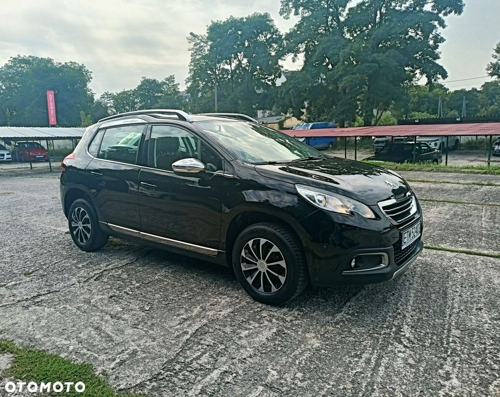 Peugeot 2008 1.6 e-HDi Allure S&S - 17