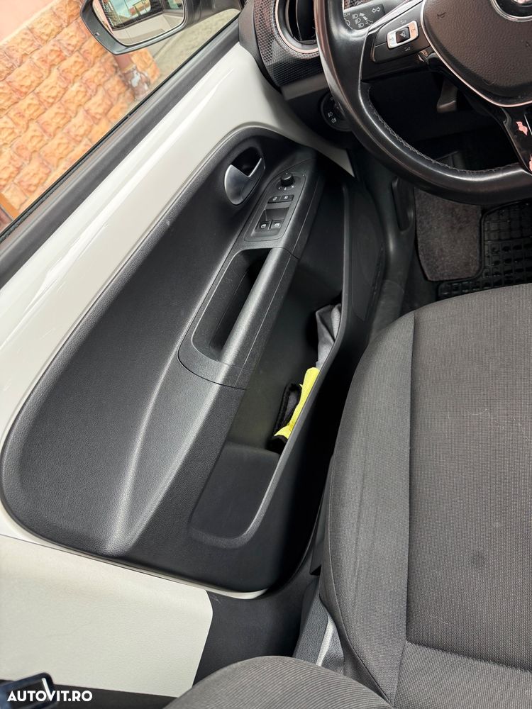 Volkswagen up! - 14