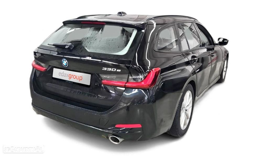 BMW 330 e xDrive Aut. - 2