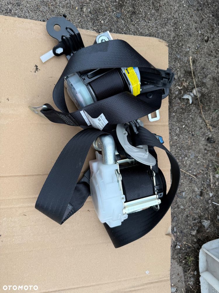 PASY PAS PRZEDNIE LEXUS LS460 2006-2017