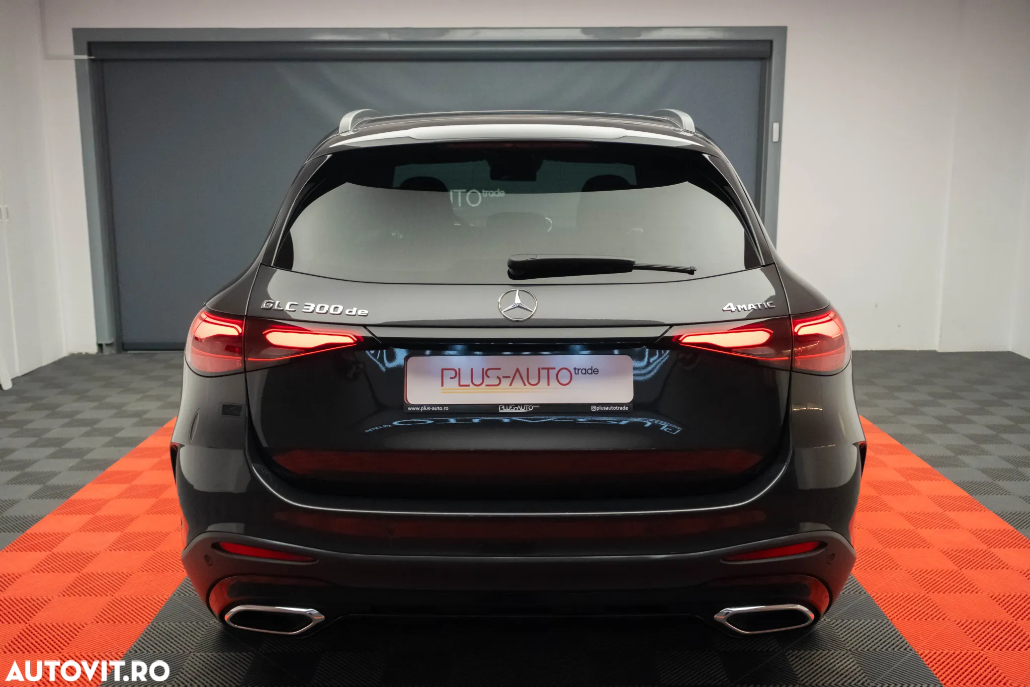 Mercedes-Benz GLC 300 de 4Matic 9G-TRONIC AMG Line Advanced - 29