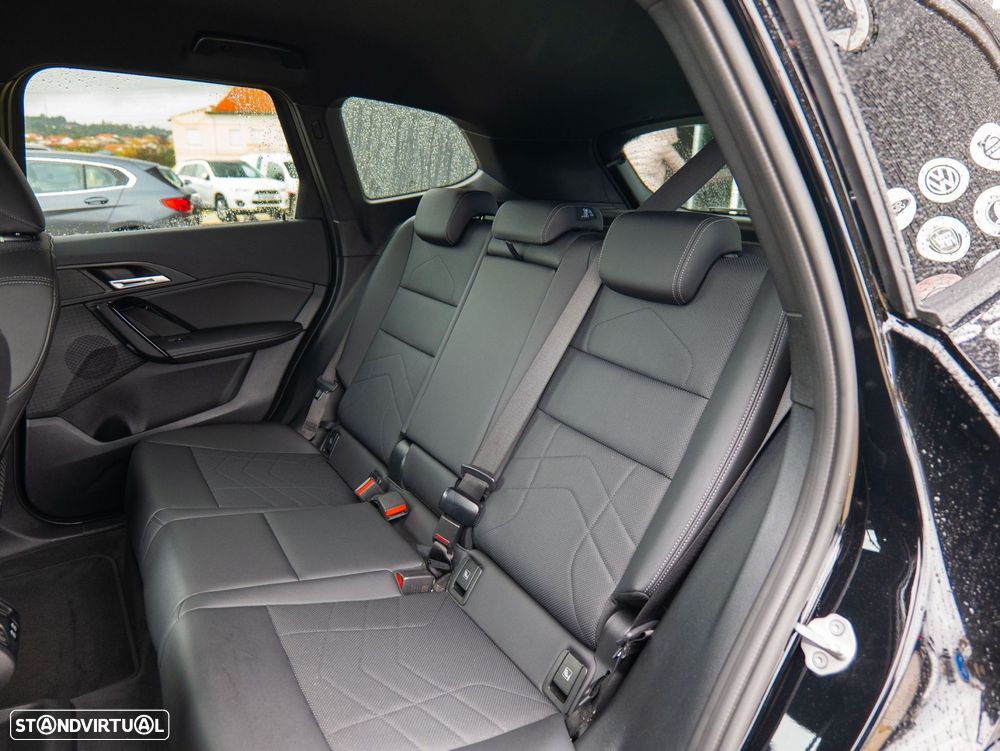 BMW iX1 xDrive30 - 28