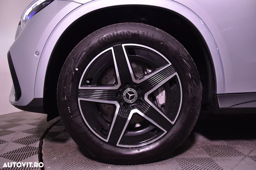 Mercedes-Benz GLC 300 e 4MATIC - 13