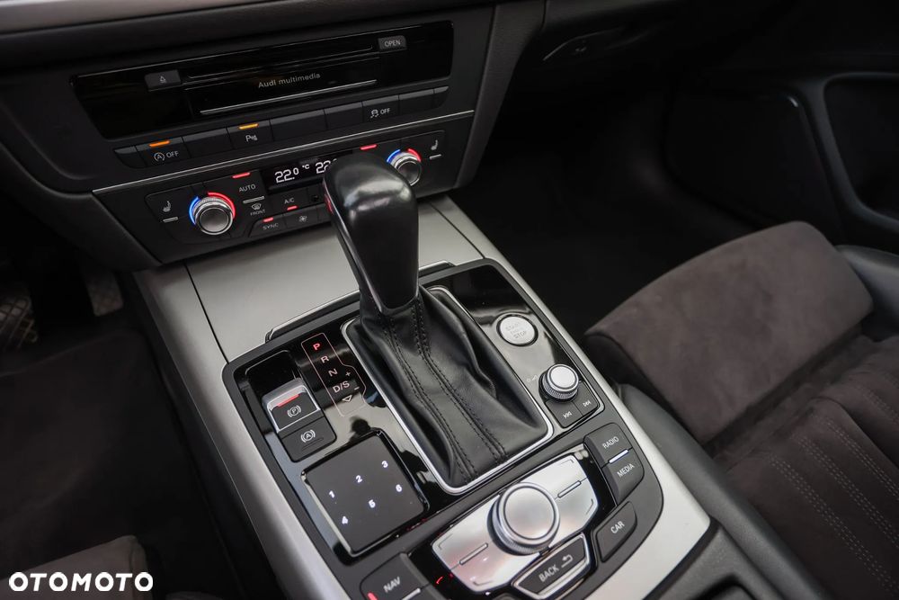 Audi A6 Avant 2.0 TDI Ultra DPF S tronic - 28