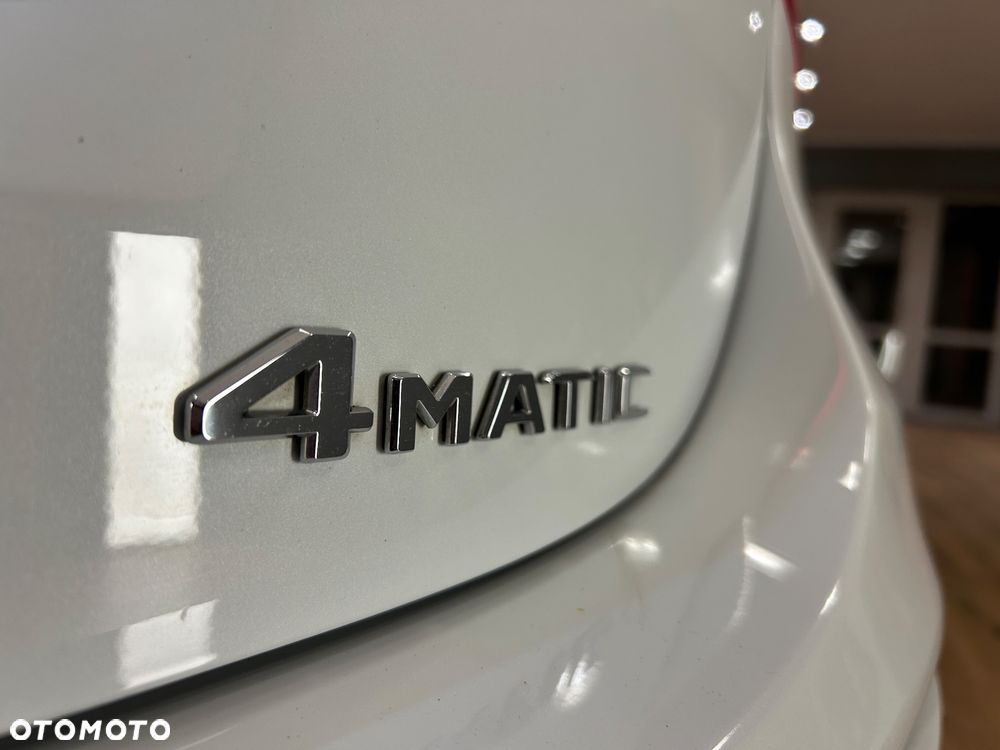 Mercedes-Benz Klasa A 220 4-Matic 7G-DCT - 22