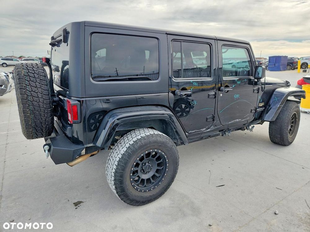 Jeep Wrangler 3.6 Unlim Sahara - 4
