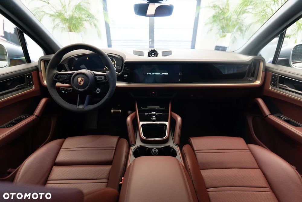 Porsche Cayenne - 11