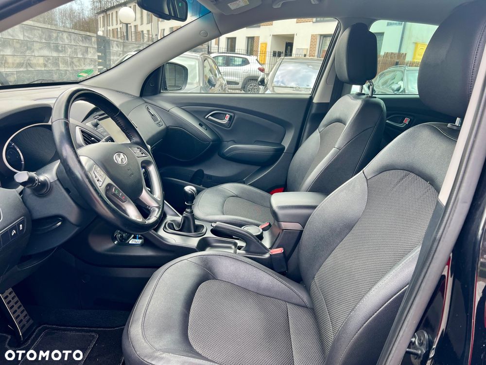 Hyundai ix35 1.6 2WD Fifa World Cup Edition - 15