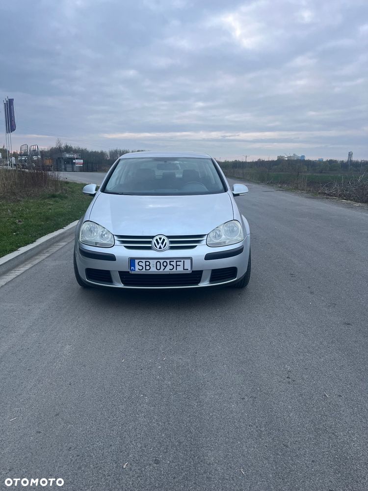 Volkswagen Golf - 1