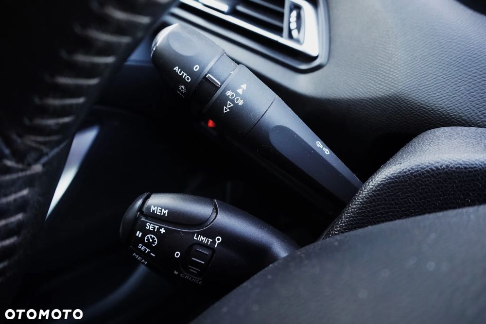 Peugeot 308 BlueHDi 130 Allure Pack - 35