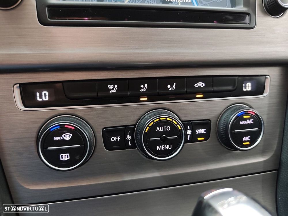 VW Golf Variant 1.6 TDi Sportline DSG - 25