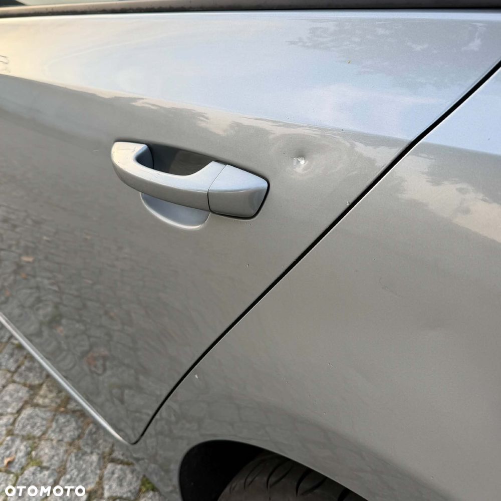 Volkswagen Golf - 3