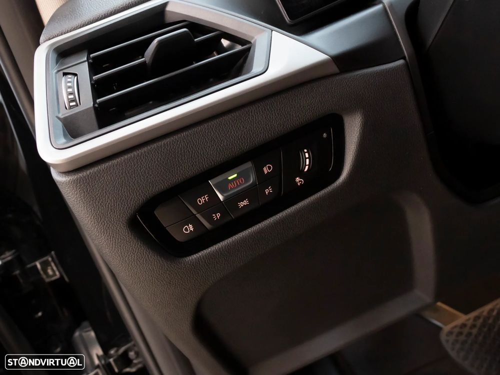 BMW 318 d Auto - 24