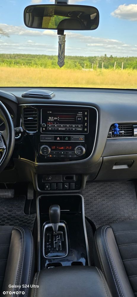 Mitsubishi Outlander - 10