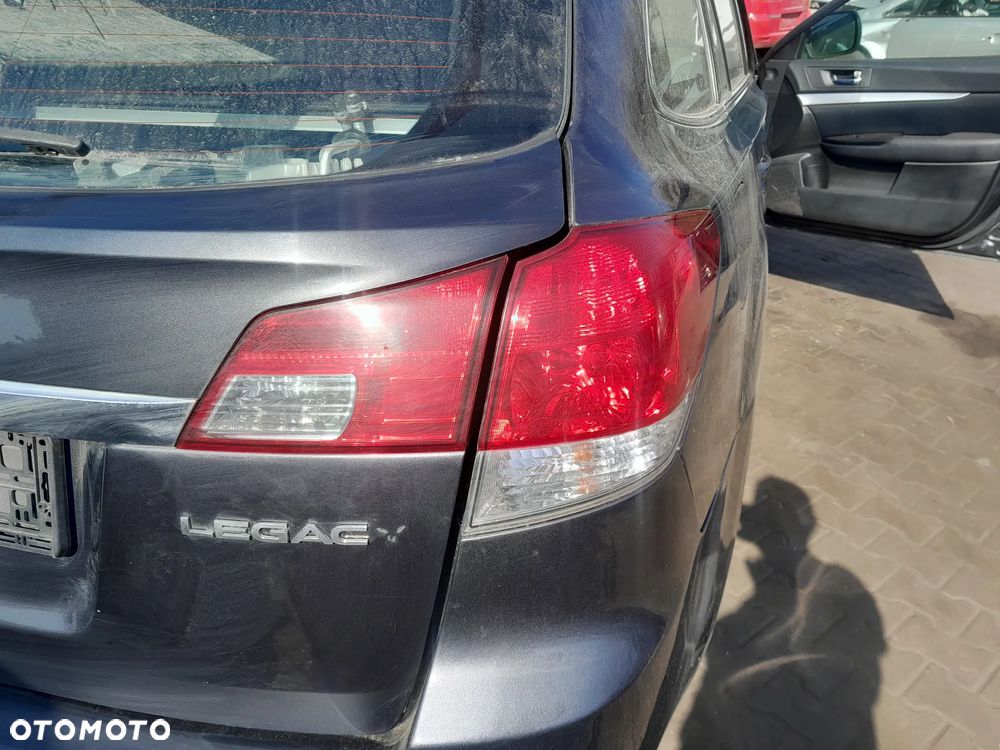 Lampa tylna prawa w klapę SUBARU Legacy V 09-14r. kombi Europa - 1