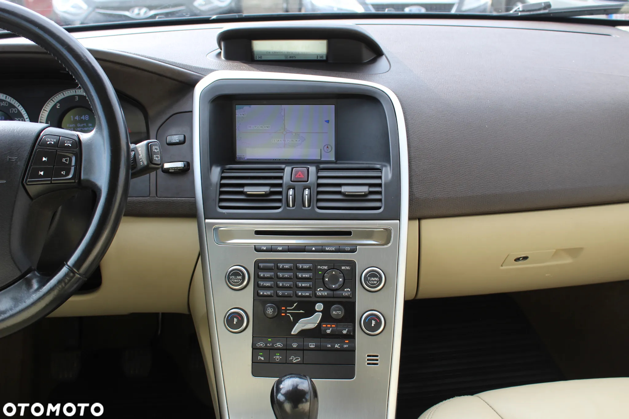 Volvo XC 60 2.4D AWD Summum - 8