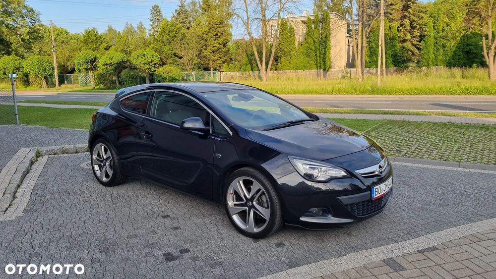 Opel Astra 2012 photo 5