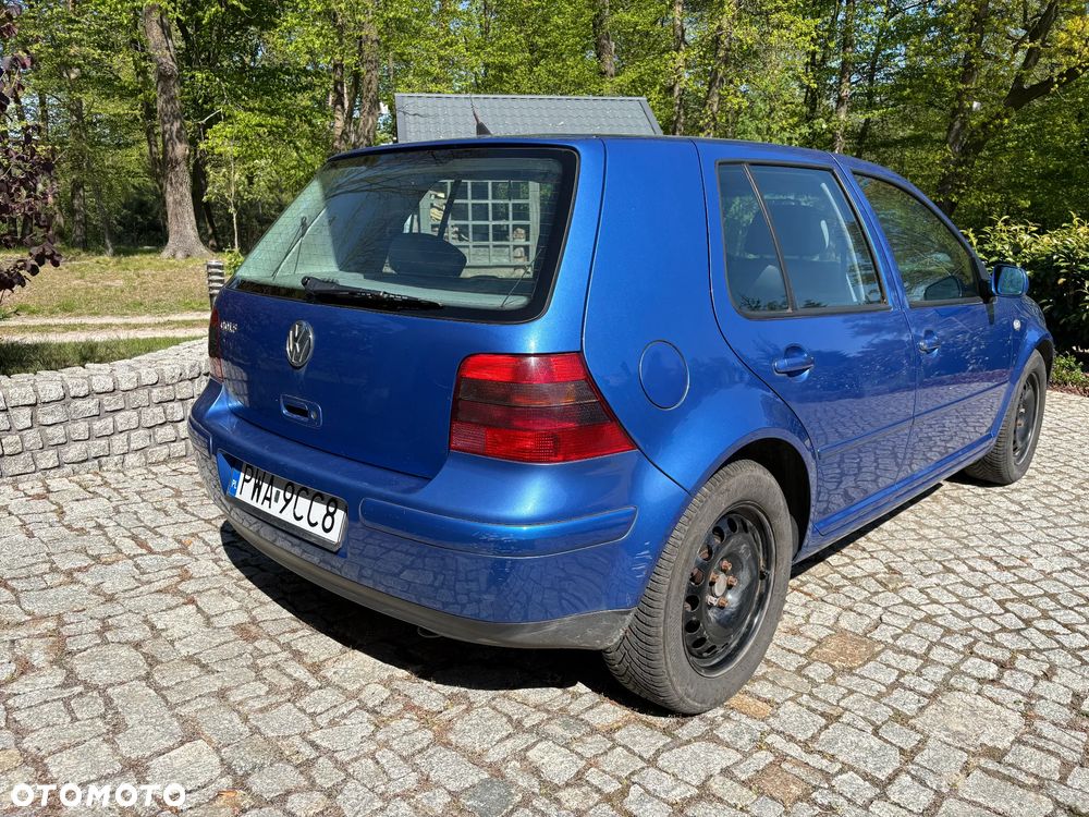 Volkswagen Golf - 15
