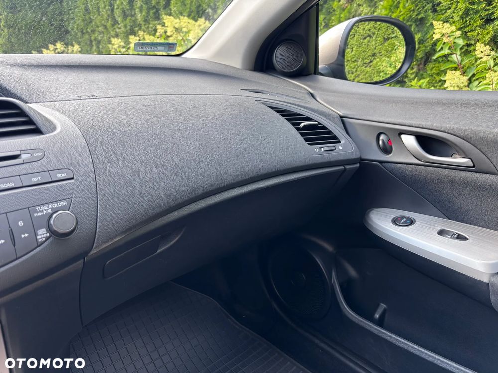 Honda Civic 1.8 Executive - 13