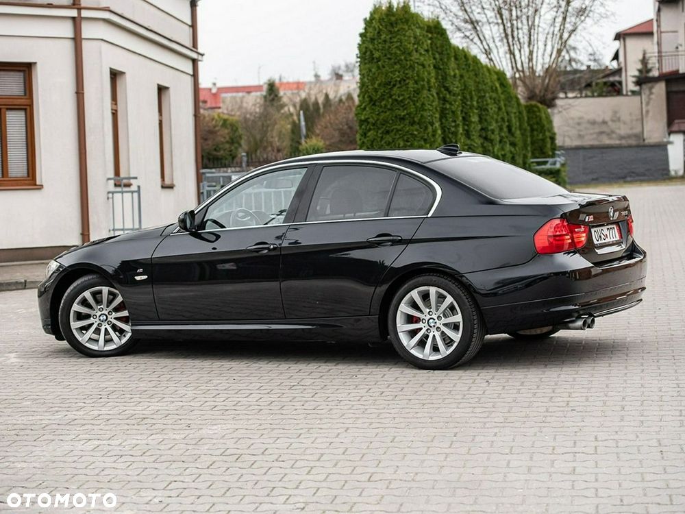 BMW Seria 3 325i Edition Sport - 14