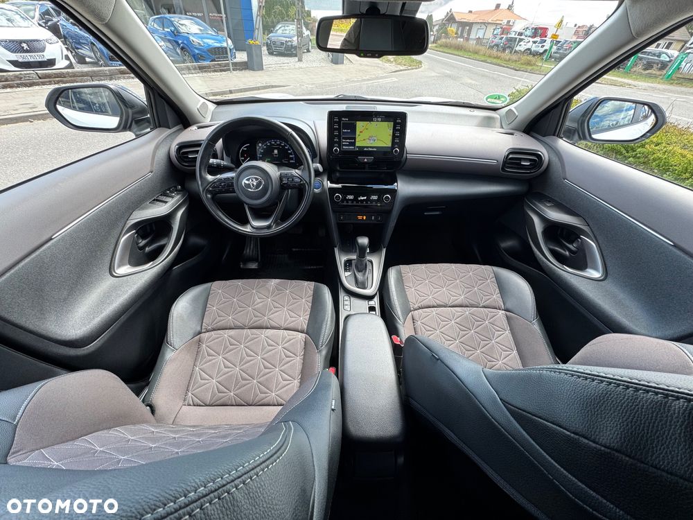 Toyota Yaris Cross Hybrid 1.5 Executive - 29