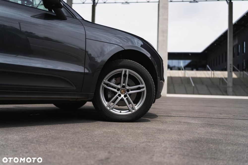 Porsche Macan - 11