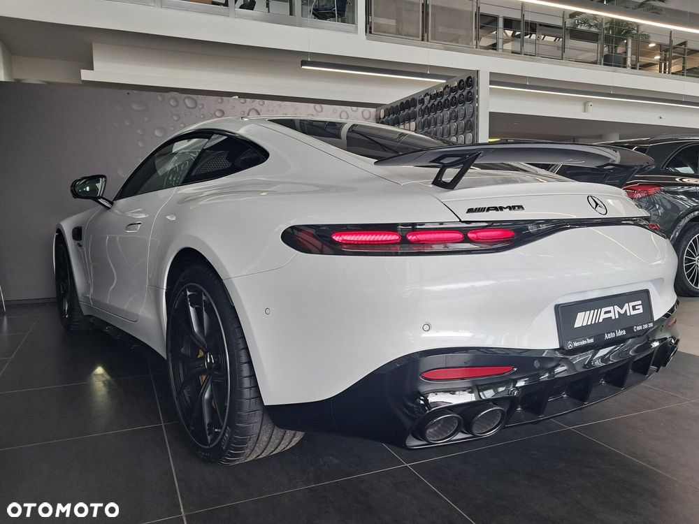 Mercedes-Benz AMG GT - 21