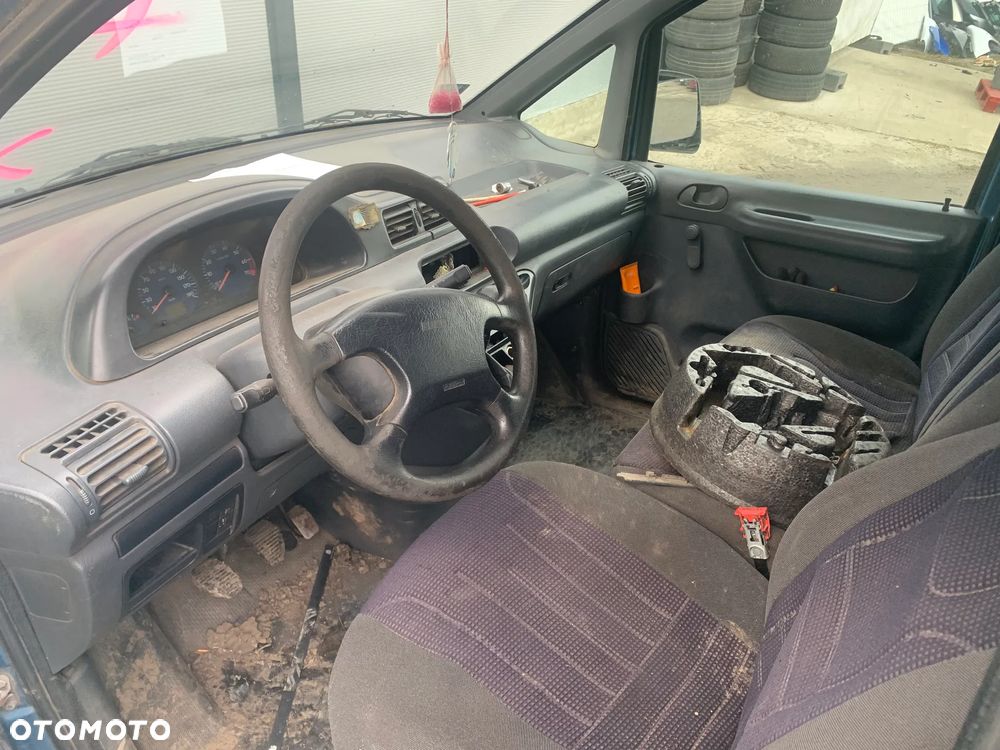 FIAT SCUDO 1999 *SAMOCHÓD NA CZĘŚCI* 3317 MASKA, LAMPA, DRZWI, LUSTERKO, ZDERZAK, GRILL, BŁOTNIK, KLAPA, BELKA, DESKA, FOTELE, KANAPA, ĆWIARTKA, KIEROWNICA, TARCZE, ZACISKI, ZAWIESZENIE, KOMPLETNY PRZÓD, KOMPLETNY TYŁ, LICZNIK, ZEGARY, PRAWE LEWE PRZÓD TYŁ - 5