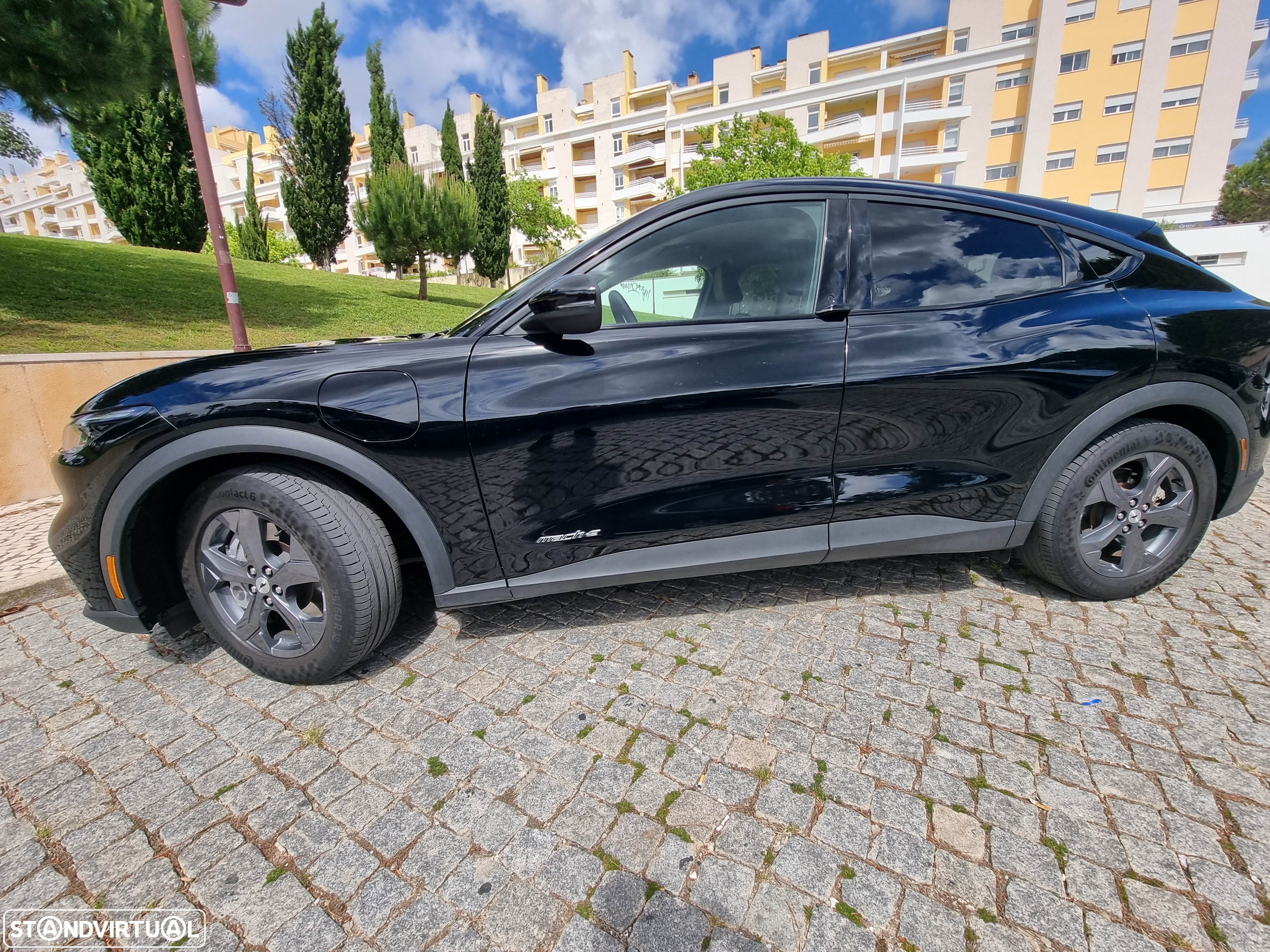 Ford Mustang Mach-E - 3