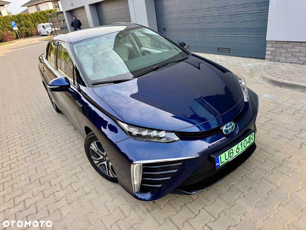 Toyota Mirai - 12
