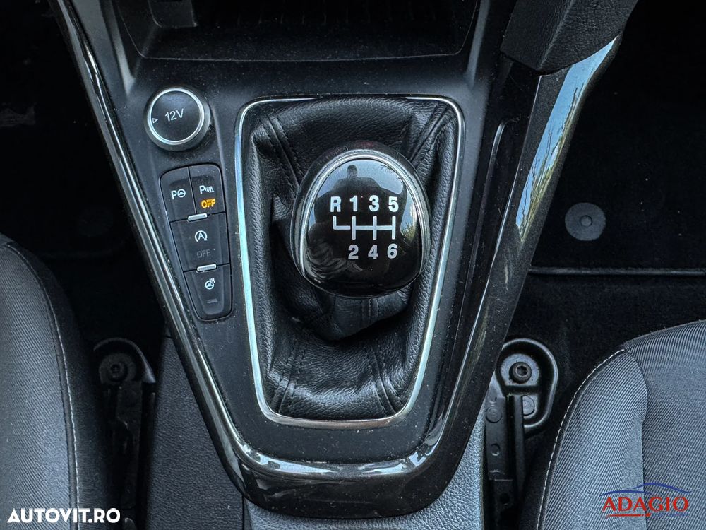 Ford Focus 1.0 EcoBoost Titanium Business - 25