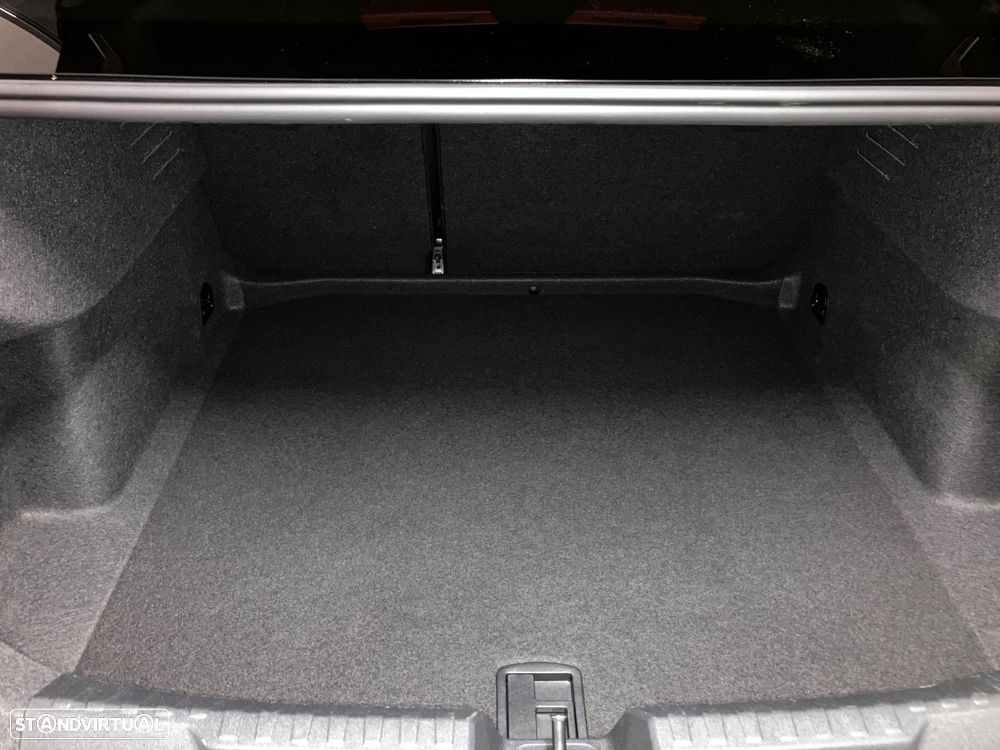 Audi A3 Limousine 30 TDI S line S tronic - 20