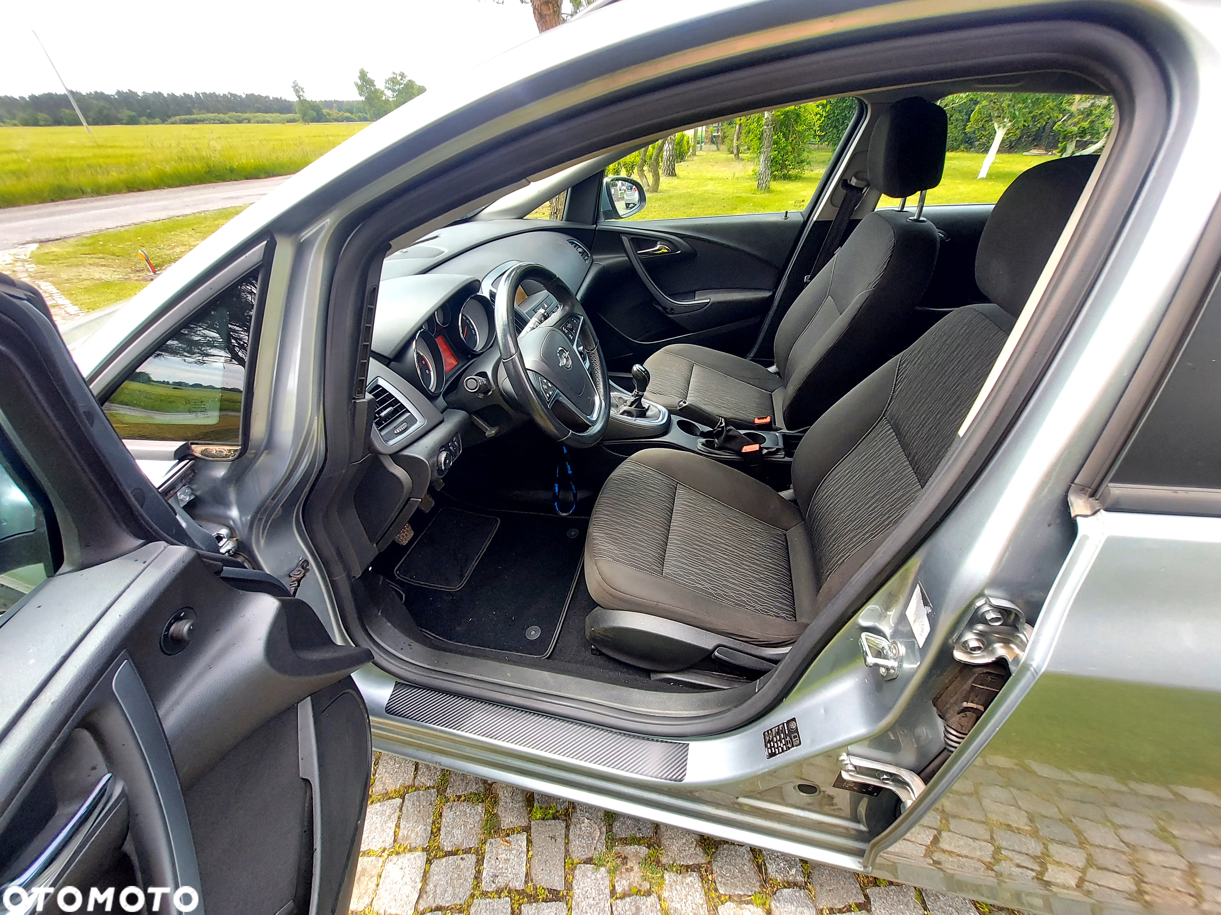 Opel Astra 1.6 Color Edition - 24