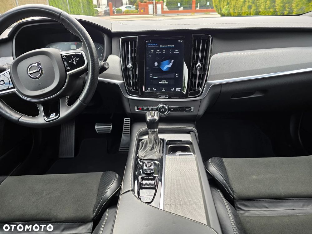 Volvo V90 D4 Geartronic R Design - 34