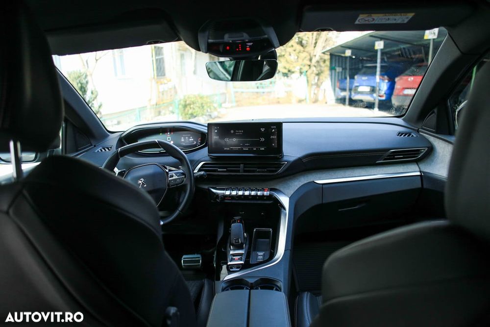 Peugeot 3008 1.2 PureTech 130 EAT8 GT - 17