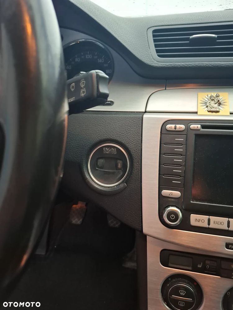 Volkswagen Passat Variant 2.0 TDI Individual - 7