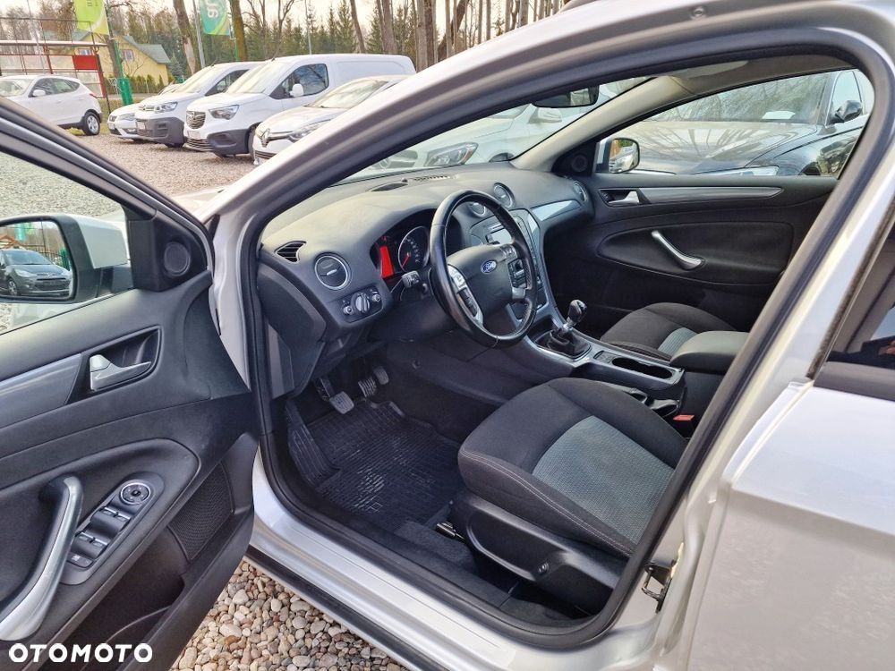 Ford Mondeo - 7